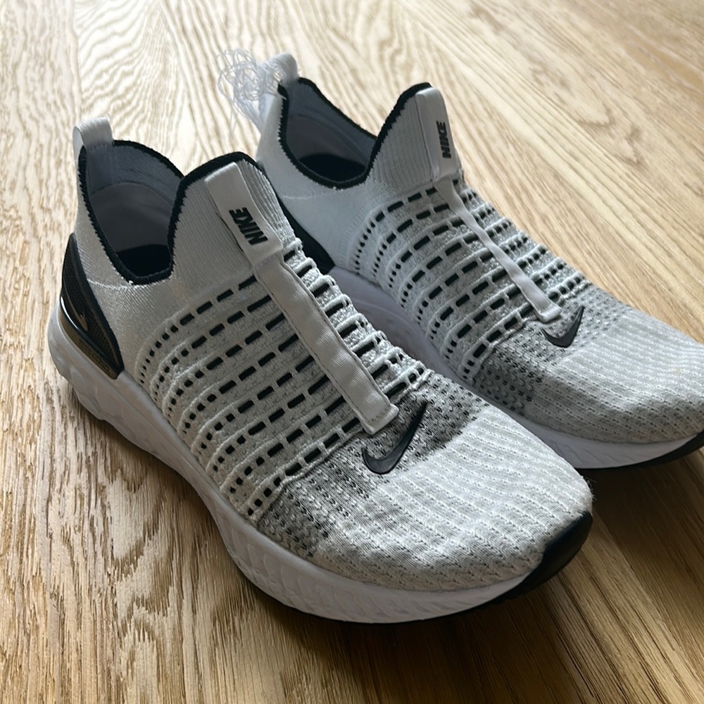 Nike Phantom sneakers
